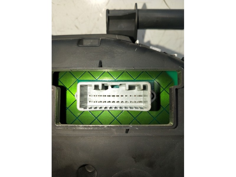 Recambio de cuadro instrumentos para renault clio iii (br0/1, cr0/1) 1.5 dci referencia OEM IAM 8201060299A 7DGB010593 