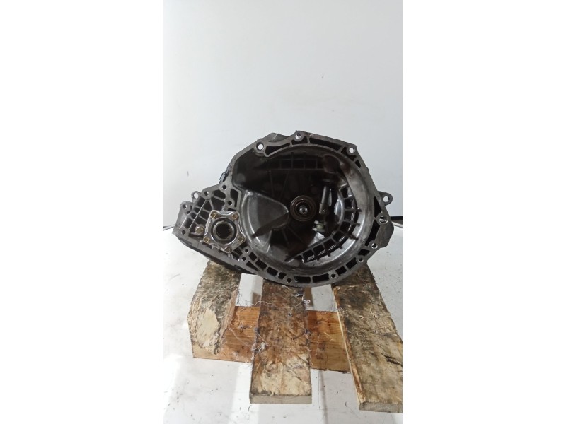 Recambio de caja cambios para daewoo lanos (klat) 1.6 16v referencia OEM IAM BS116786 5v B0372