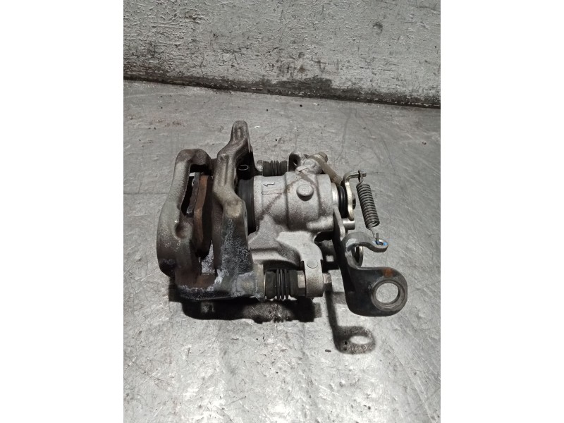 Recambio de pinza freno trasera izquierda para mazda 3 (bm, bn) 2.2 d referencia OEM IAM   