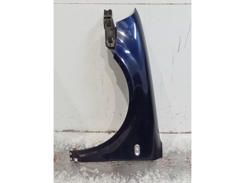 Recambio de aleta delantera izquierda para volkswagen passat b5.5 (3b3) 1.9 tdi referencia OEM IAM   