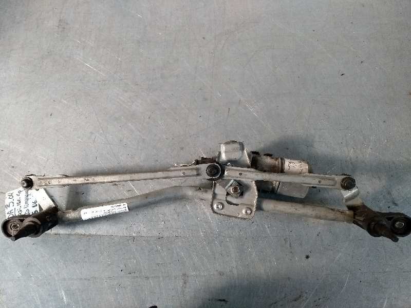 Recambio de motor limpia delantero para mazda 3 berlina (bk) 1.6 cd diesel cat referencia OEM IAM 0390241731 45117508AA BP4K6734
