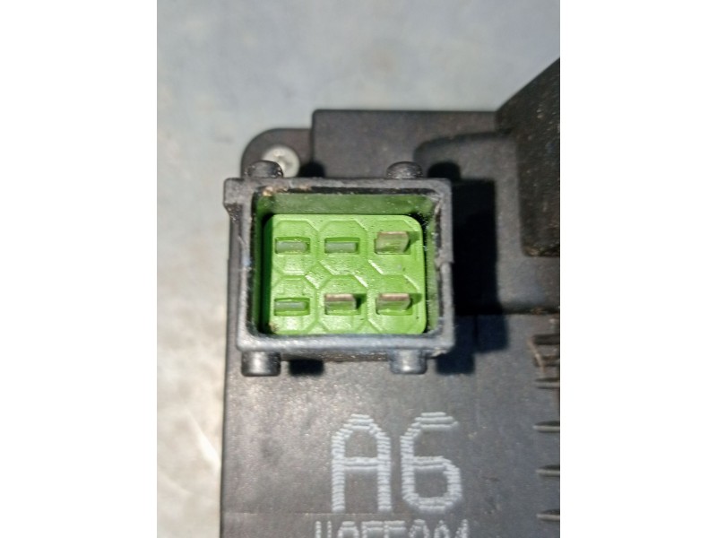 Recambio de motor cierre centralizado trasero derecho para saab 9-5 berlina 2.0 cat referencia OEM IAM   