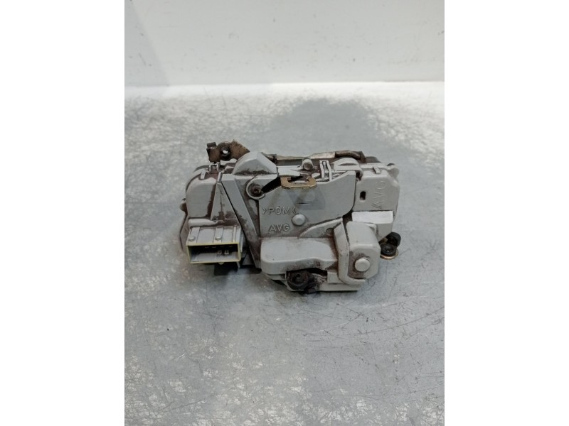 Recambio de motor cierre centralizado delantero izquierdo para peugeot 306 berlina 4 puertas (s1) stdt referencia OEM IAM  5P 