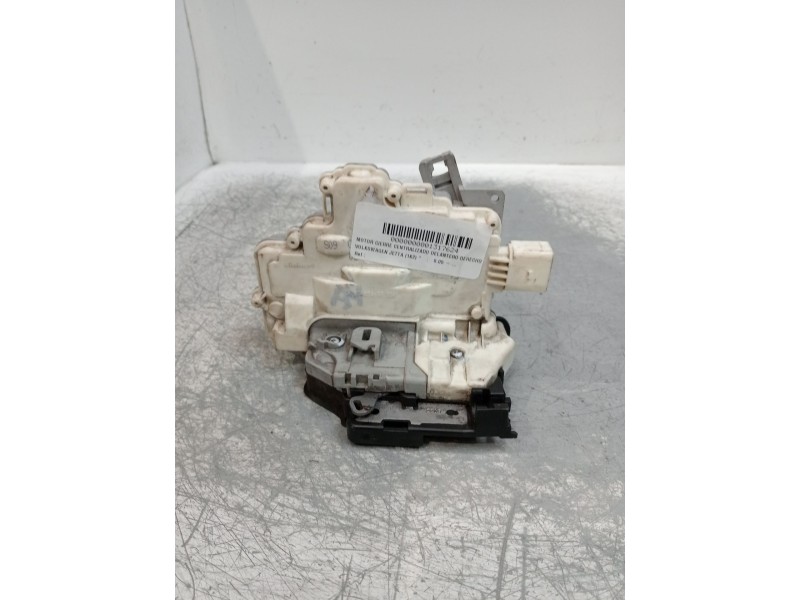 Recambio de motor cierre centralizado delantero derecho para volkswagen jetta (1k2) referencia OEM IAM   