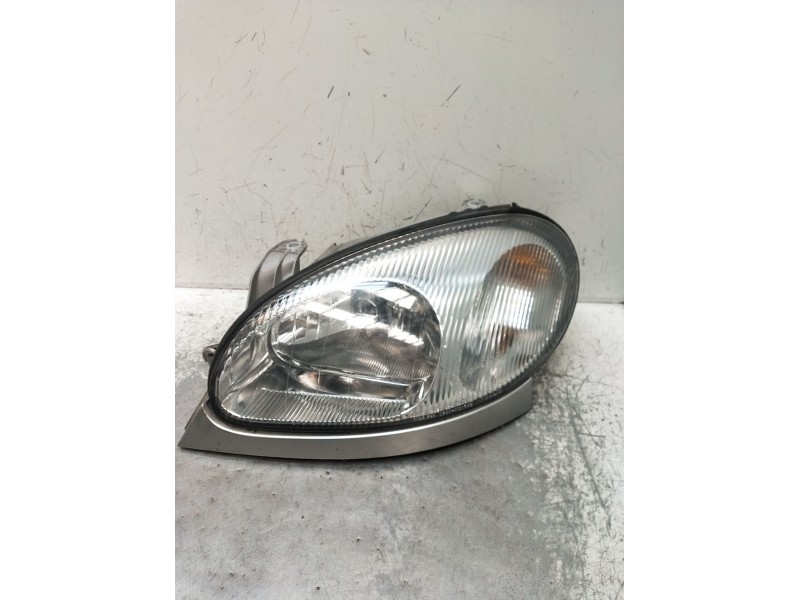 Recambio de faro izquierdo para daewoo lanos (klat) 1.6 16v referencia OEM IAM   
