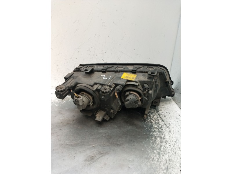 Recambio de faro izquierdo para bmw 3 (e46) 318 i referencia OEM IAM 6902745 0301089205 
