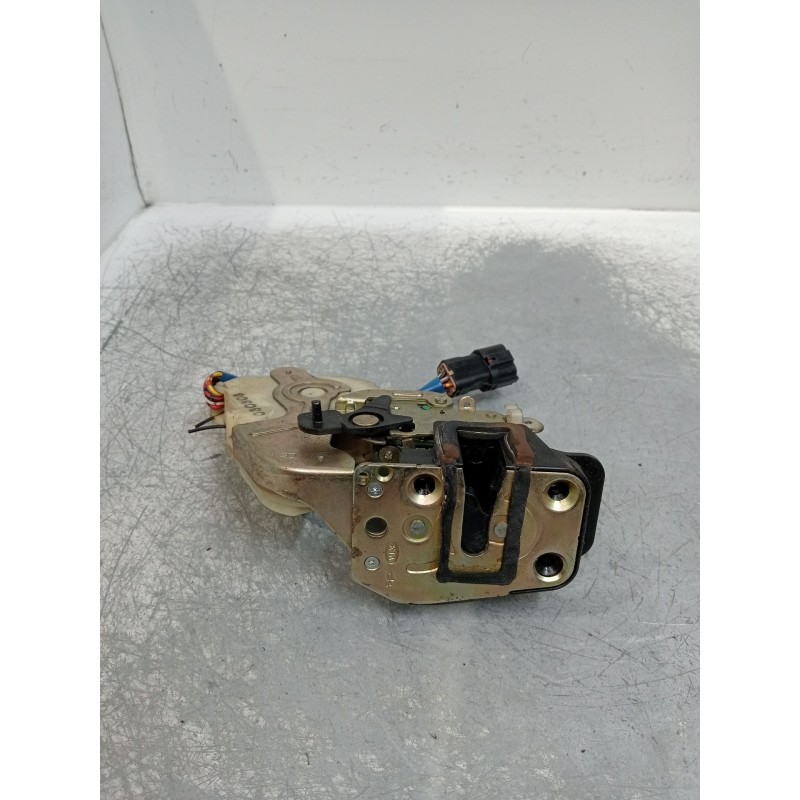 Recambio de motor cierre centralizado trasero derecho para kia sorento 2.5 crdi ex referencia OEM IAM   