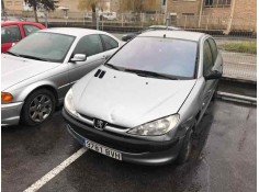 peugeot 206 berlina del año 2002