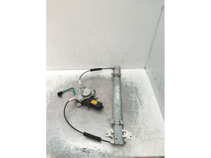 Recambio de elevalunas delantero izquierdo para daewoo lanos (klat) 1.6 16v referencia OEM IAM  5P 