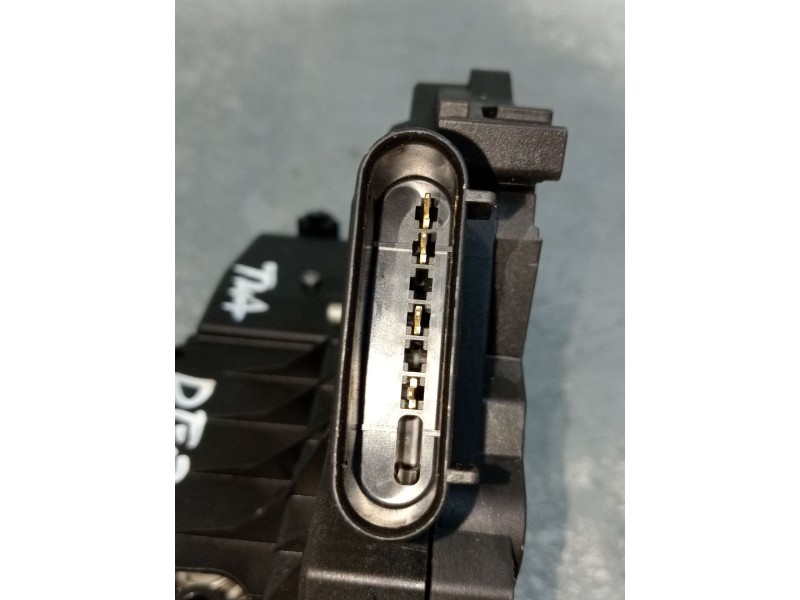 Recambio de motor cierre centralizado trasero derecho para ford transit courier trend referencia OEM IAM BM5AA26412AH  