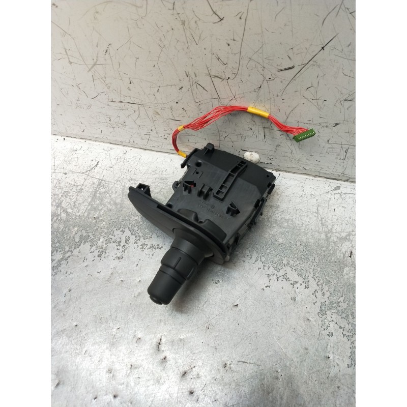 Recambio de mando luces para renault clio iii (br0/1, cr0/1) 1.5 dci referencia OEM IAM 255405605R 28630198195 