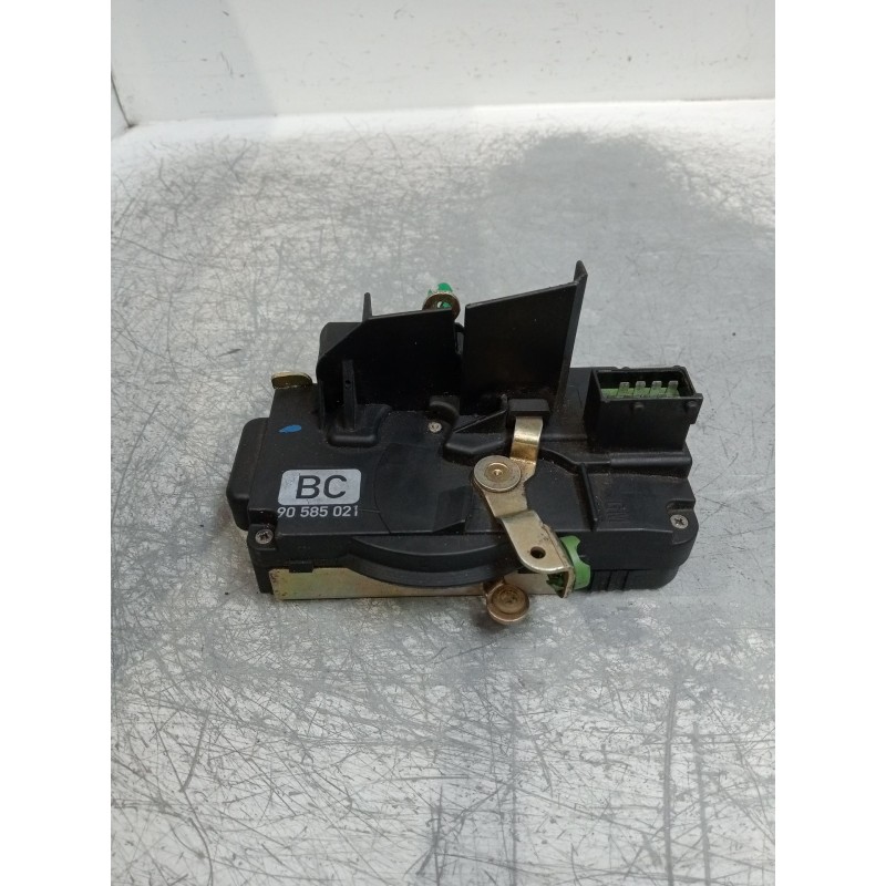 Recambio de motor cierre centralizado delantero izquierdo para opel vectra b berlina 2.0 dti referencia OEM IAM   