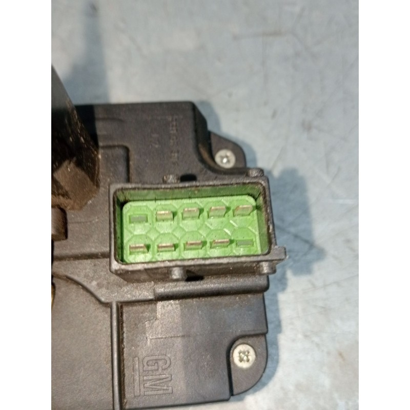 Recambio de motor cierre centralizado delantero izquierdo para opel vectra b berlina 2.0 dti referencia OEM IAM   