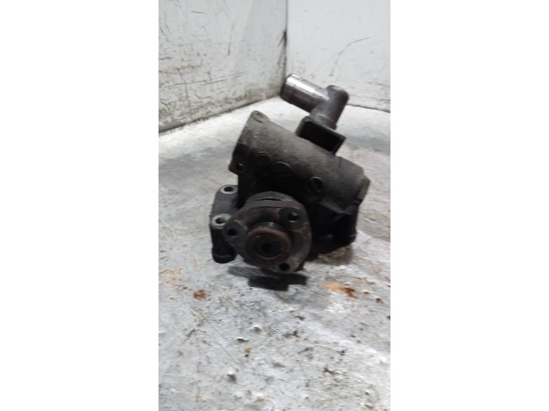Recambio de bomba direccion para mercedes clase c (w203) sportcoupe c 220 cdi (203.706) referencia OEM IAM 0024669301  