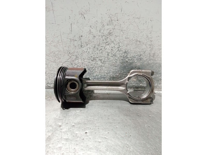 Recambio de piston para fiat ducato caja cerrada 33 (06.2006 =>) referencia OEM IAM Y06B13 06DD 46349131