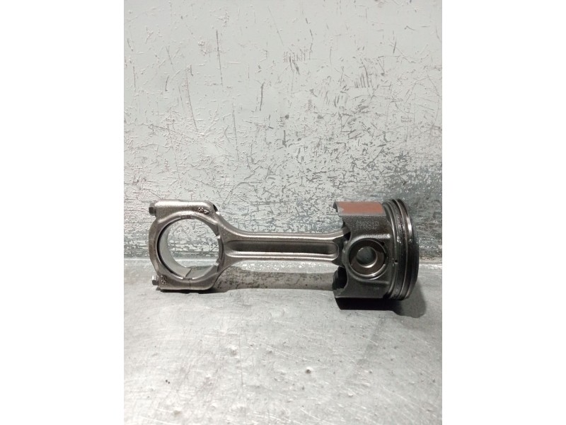 Recambio de piston para fiat ducato caja cerrada 33 (06.2006 =>) referencia OEM IAM Y06B13 06DD 46349131