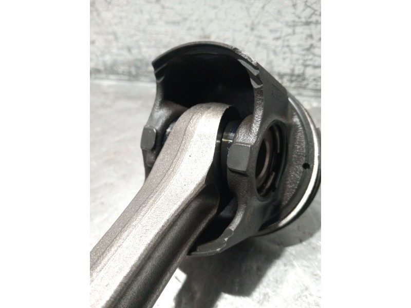 Recambio de piston para fiat ducato caja cerrada 33 (06.2006 =>) referencia OEM IAM Y06B13 06DD 46349131