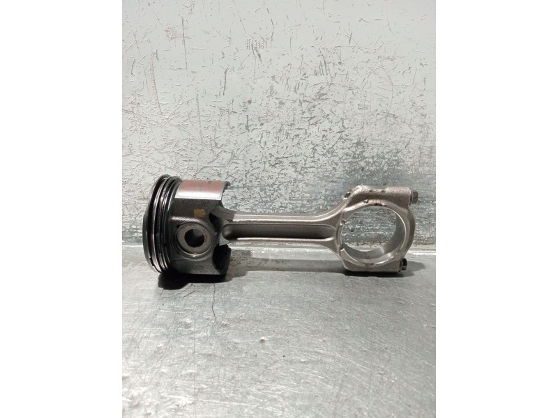 Recambio de piston para fiat ducato caja cerrada 33 (06.2006 =>) referencia OEM IAM Y06B13 06DD 46349131