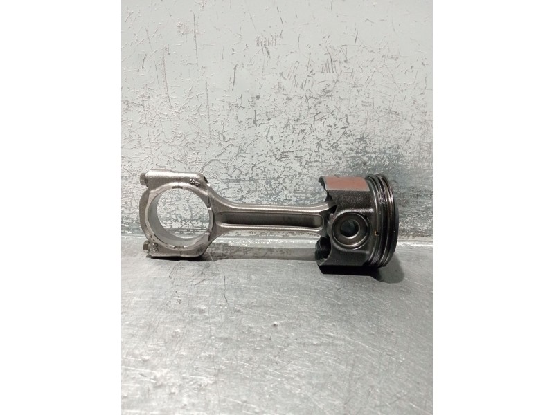 Recambio de piston para fiat ducato caja cerrada 33 (06.2006 =>) referencia OEM IAM Y06B13 06DD 46349131