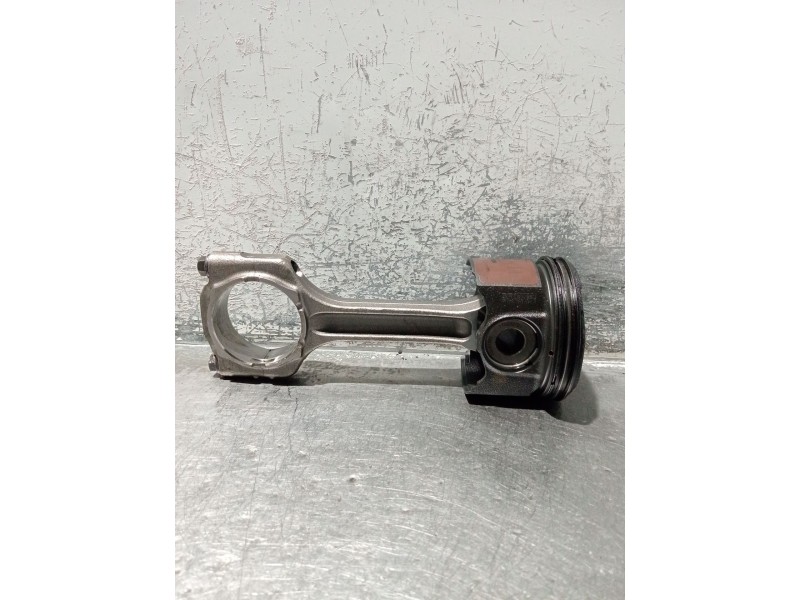 Recambio de piston para fiat ducato caja cerrada 33 (06.2006 =>) referencia OEM IAM Y06B13 06DD 46349131