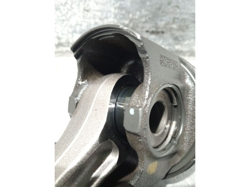 Recambio de piston para fiat ducato caja cerrada 33 (06.2006 =>) referencia OEM IAM Y06B13 06DD 46349131