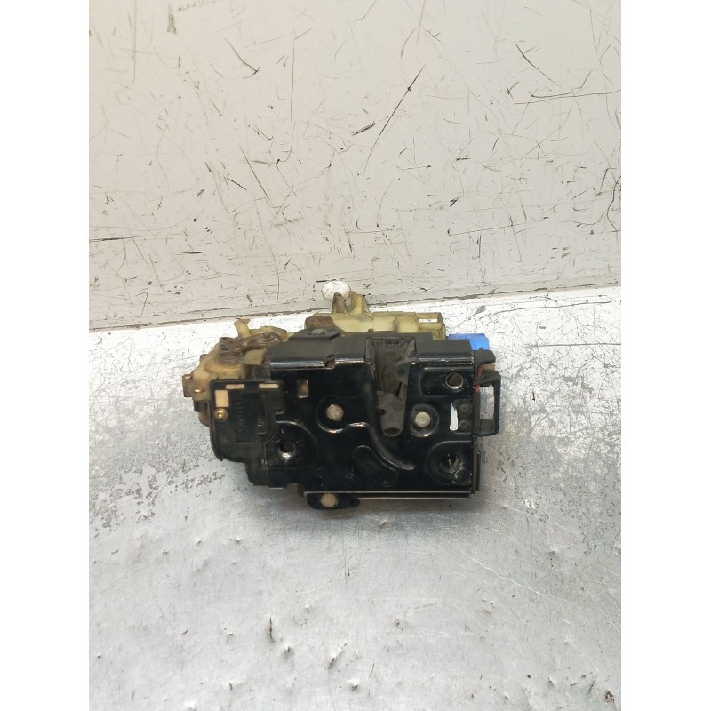 Recambio de motor cierre centralizado delantero derecho para volkswagen golf v variant (1k5) 1.9 tdi referencia OEM IAM   5P