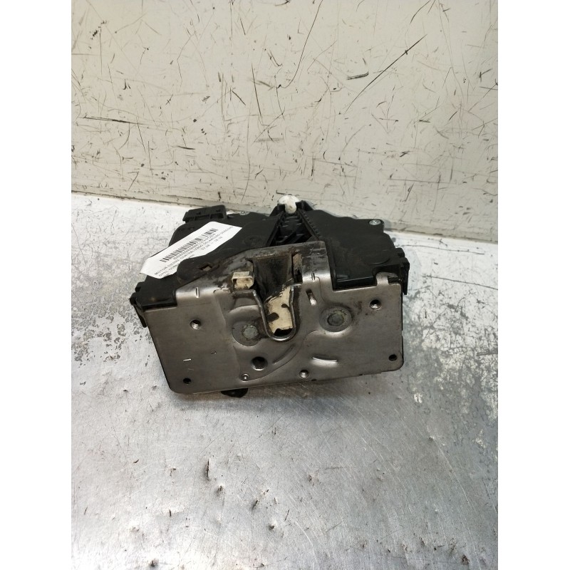 Recambio de motor cierre centralizado delantero derecho para opel corsa d 1.3 16v cdti referencia OEM IAM  3P 