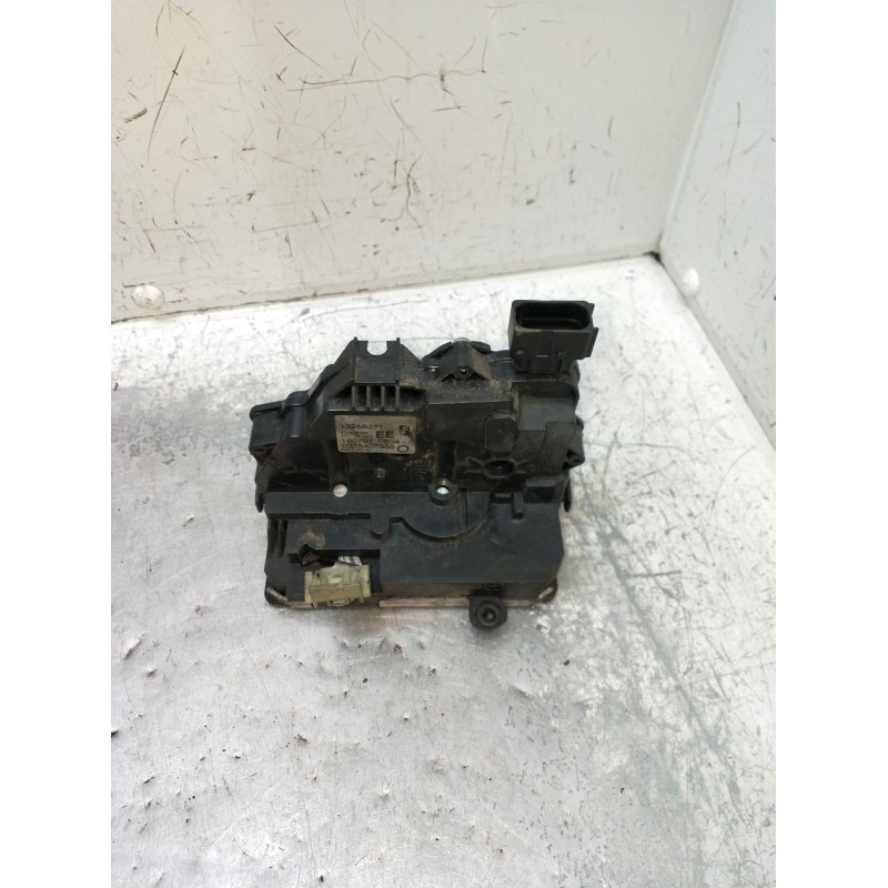 Recambio de motor cierre centralizado delantero derecho para opel corsa d 1.3 16v cdti referencia OEM IAM  3P 