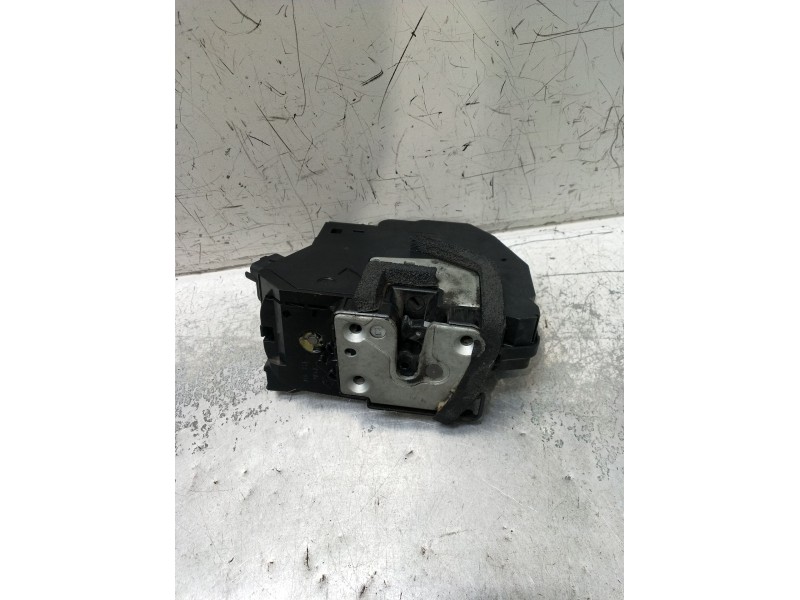 Recambio de motor cierre centralizado delantero derecho para renault clio iii 1.5 dci diesel fap referencia OEM IAM   5P