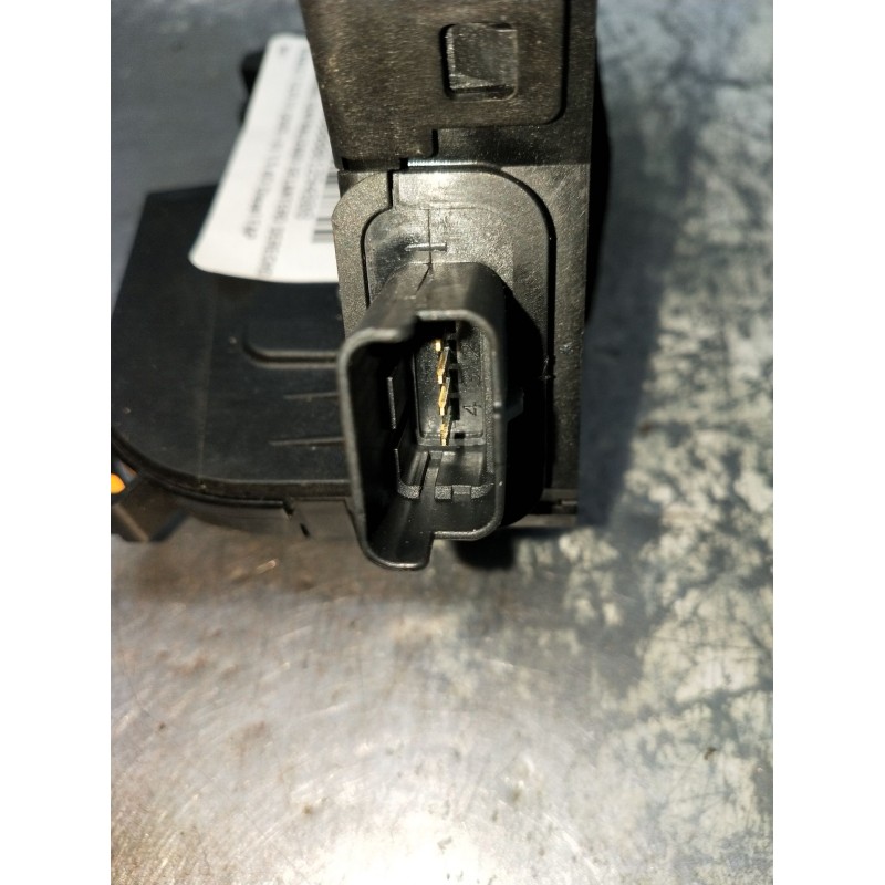 Recambio de motor cierre centralizado delantero derecho para renault clio iii 1.5 dci diesel fap referencia OEM IAM   5P