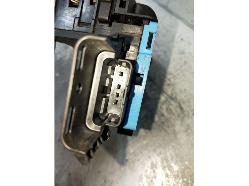 Recambio de motor cierre centralizado trasero izquierdo para peugeot 207 confort referencia OEM IAM   