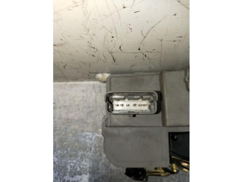 Recambio de motor cierre centralizado trasero izquierdo para peugeot 206 berlina xn referencia OEM IAM   