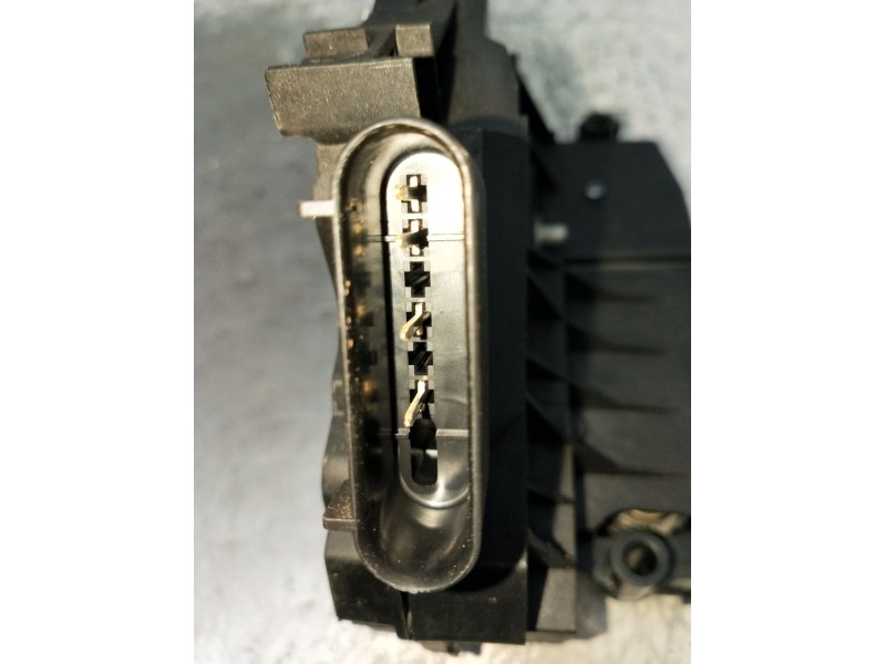 Recambio de motor cierre centralizado trasero izquierdo para ford fiesta (ccn) trend referencia OEM IAM   