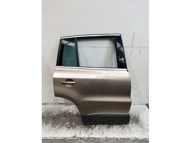 Recambio de puerta trasera derecha para volkswagen tiguan (5n_) 2.0 tdi referencia OEM IAM  5P 