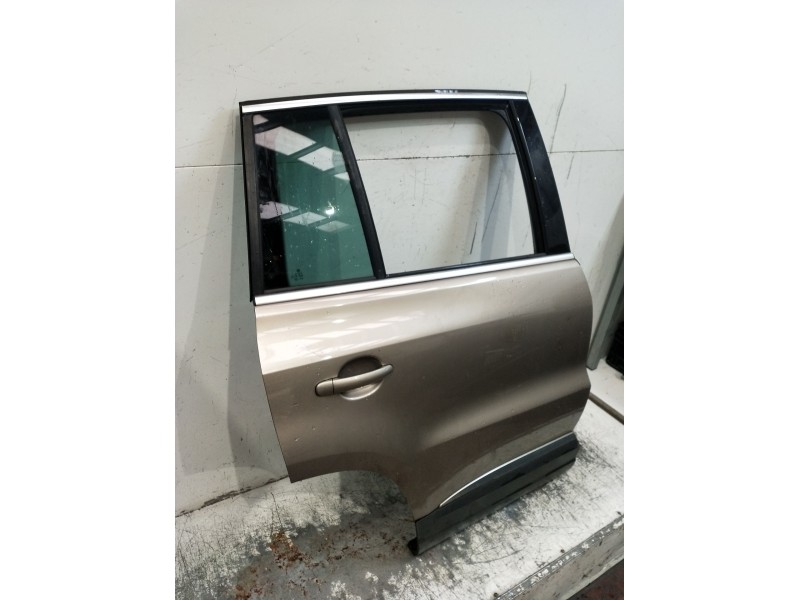 Recambio de puerta trasera derecha para volkswagen tiguan (5n_) 2.0 tdi referencia OEM IAM  5P 