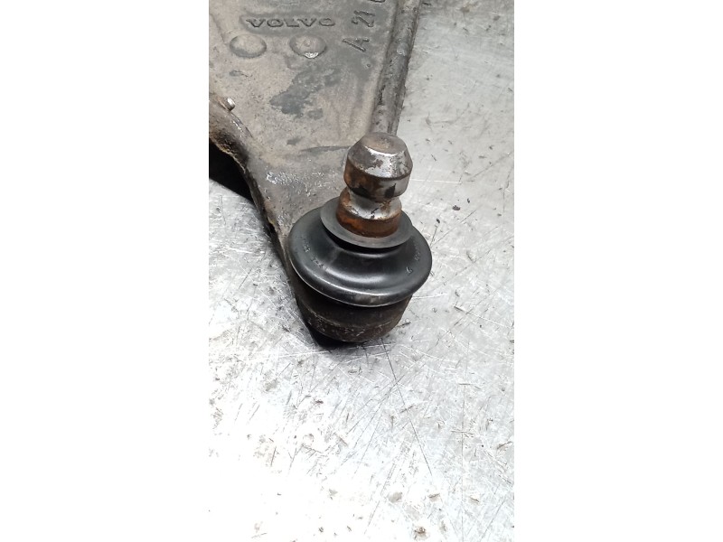 Recambio de brazo suspension inferior delantero izquierdo para volvo s70 (874) 2.4 referencia OEM IAM   