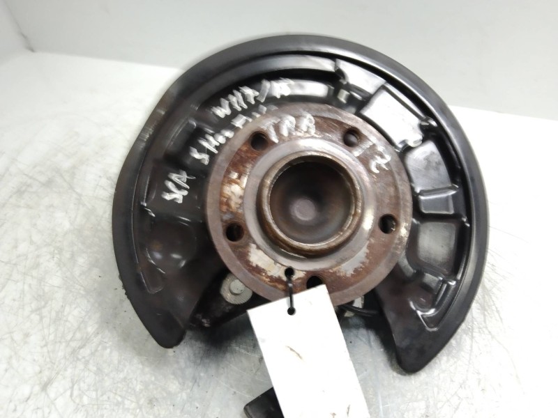 Recambio de mangueta trasera izquierda para mercedes clase cla (w117) shooting brake cla 220 d (117.903) referencia OEM IAM   