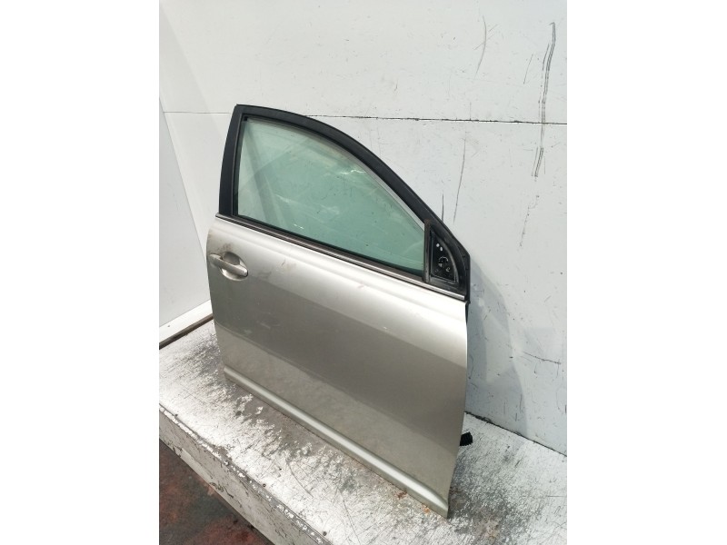 Recambio de puerta delantera derecha para toyota avensis (_t25_) 1.8 (zzt251_) referencia OEM IAM  5P 