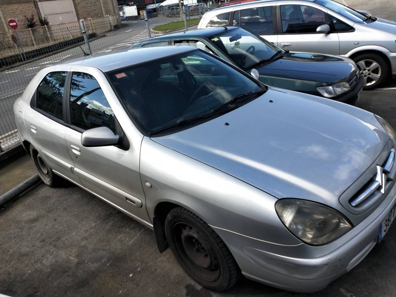 citroen xsara berlina del año 2002