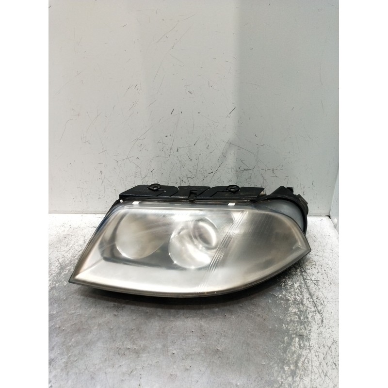 Recambio de faro izquierdo para volkswagen passat b5.5 (3b3) 1.9 tdi referencia OEM IAM 3B0941015AN 1EL00835001 