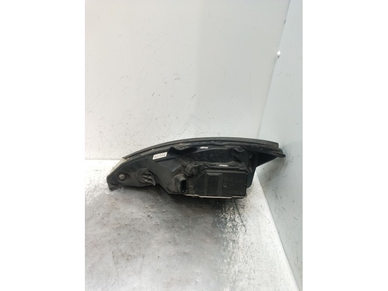 Recambio de faro derecho para ford focus i (daw, dbw) 1.8 tdci referencia OEM IAM   