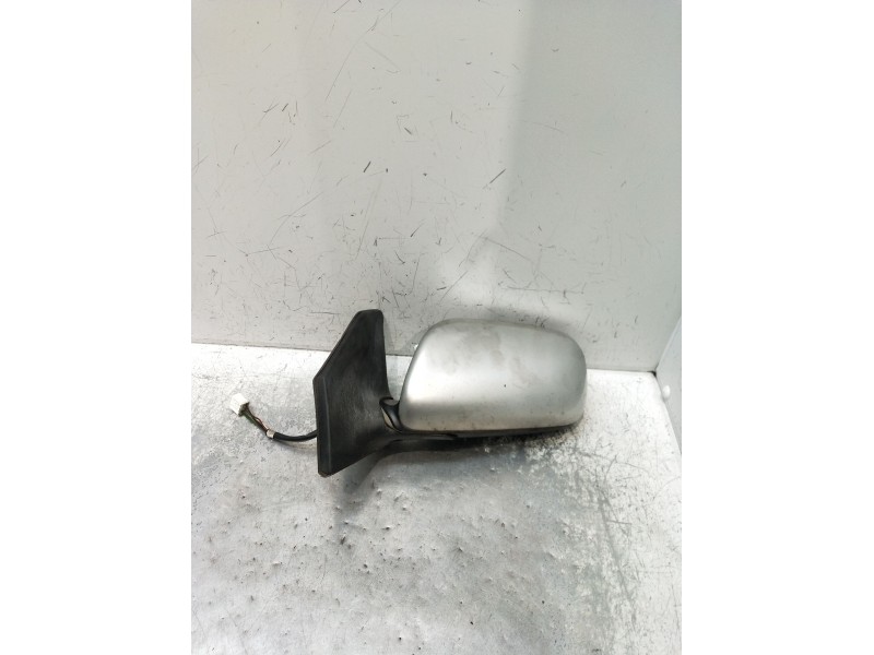 Recambio de retrovisor izquierdo para toyota avensis (_t25_) 1.8 (zzt251_) referencia OEM IAM  ELÉCTRICO 