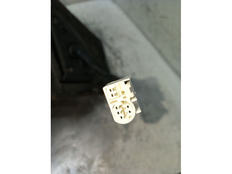 Recambio de retrovisor izquierdo para toyota avensis (_t25_) 1.8 (zzt251_) referencia OEM IAM  ELÉCTRICO 