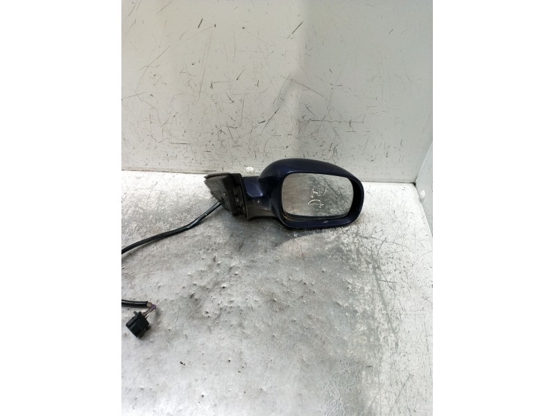 Recambio de retrovisor derecho para volkswagen passat b5.5 (3b3) 1.9 tdi referencia OEM IAM  ELÉCTRICO 