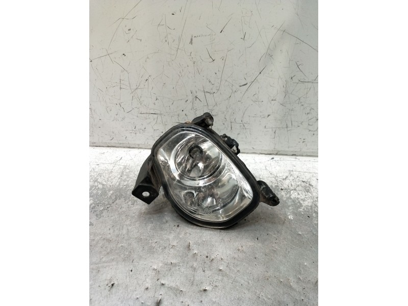 Recambio de faro antiniebla izquierdo para toyota avensis (_t25_) 1.8 (zzt251_) referencia OEM IAM   