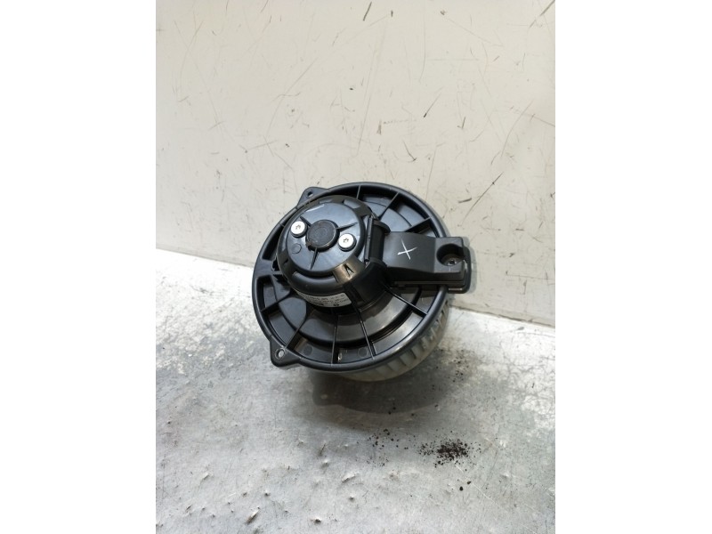 Recambio de motor calefaccion para toyota avensis (_t25_) 1.8 (zzt251_) referencia OEM IAM 0130101601 MF0160700610 