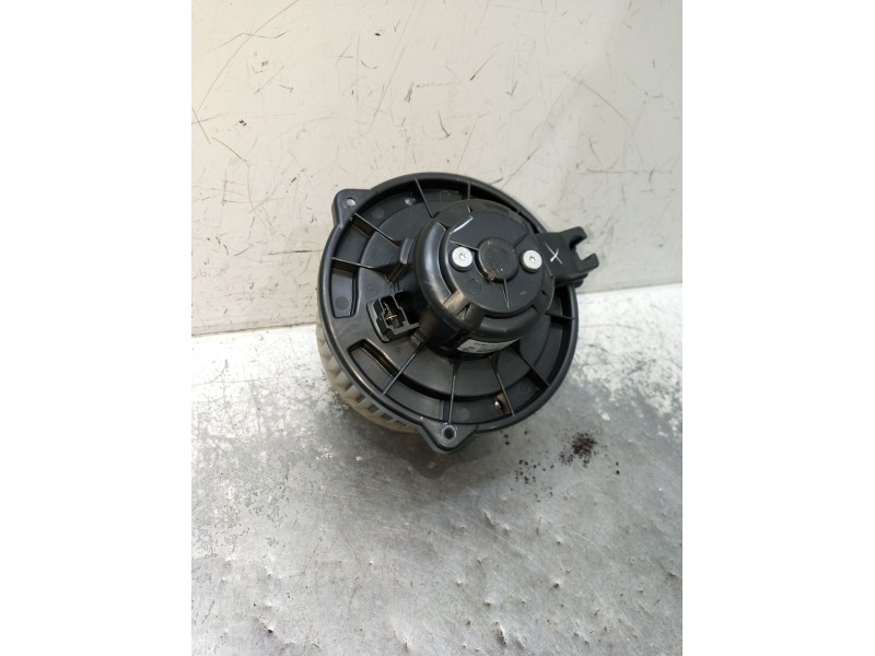 Recambio de motor calefaccion para toyota avensis (_t25_) 1.8 (zzt251_) referencia OEM IAM 0130101601 MF0160700610 