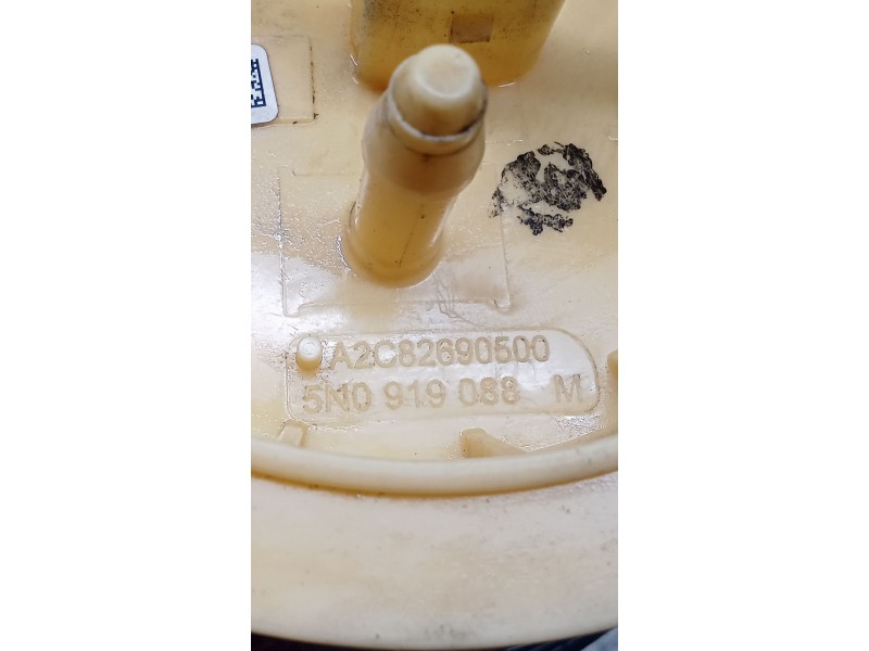 Recambio de bomba combustible para volkswagen tiguan (5n_) 2.0 tdi referencia OEM IAM 5N0919088M A2C82690500 