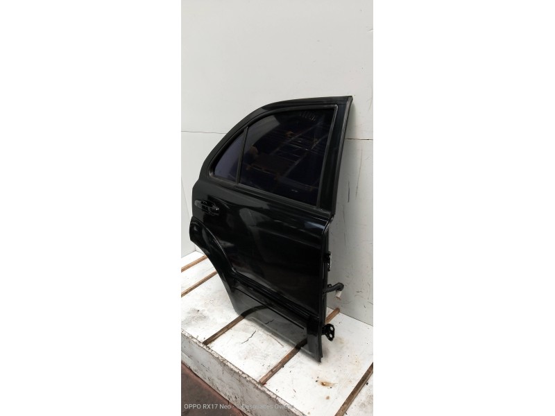 Recambio de puerta trasera derecha para kia sorento 2.5 crdi referencia OEM IAM   5P