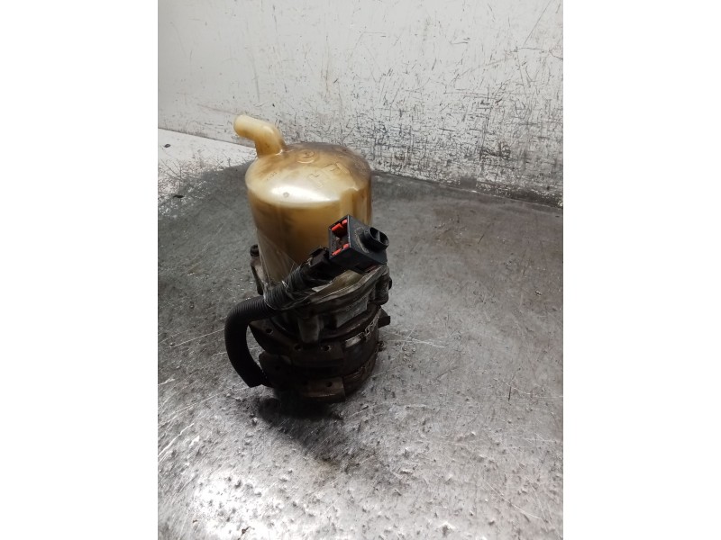 Recambio de bomba direccion para peugeot 205 ii (20a/c) 1.7 diesel referencia OEM IAM 9642245180  